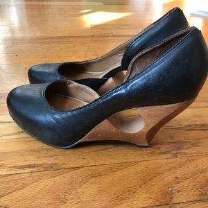 Anthro Schuler & Sons black leather w/ wood heel